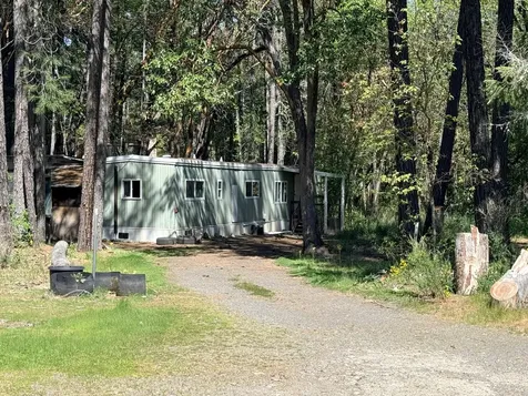 912 N Old Stage Road Cave Junction OR 97523