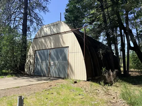 912 N Old Stage Road Cave Junction OR 97523