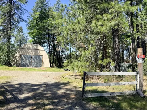 912 N Old Stage Road Cave Junction OR 97523