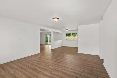 2711 Elliott Avenue Medford OR 97501