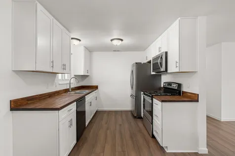 2711 Elliott Avenue Medford OR 97501