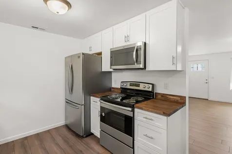 2711 Elliott Avenue Medford OR 97501