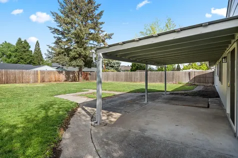 2711 Elliott Avenue Medford OR 97501