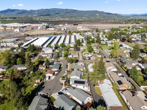 2711 Elliott Avenue Medford OR 97501