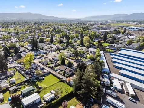2711 Elliott Avenue Medford OR 97501