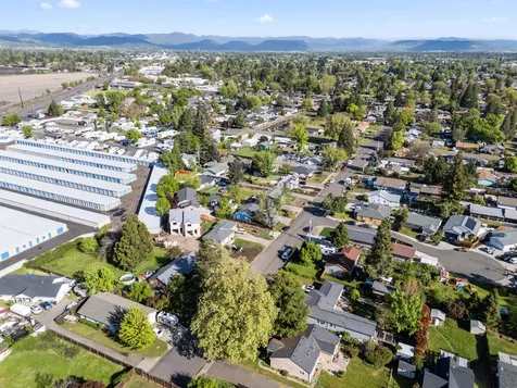 2711 Elliott Avenue Medford OR 97501