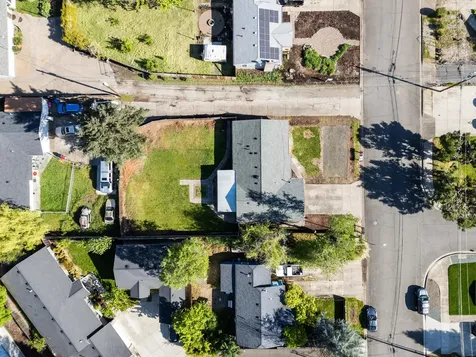 2711 Elliott Avenue Medford OR 97501