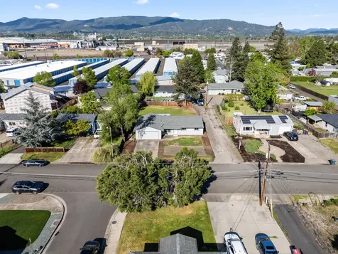 2711 Elliott Avenue Medford OR 97501