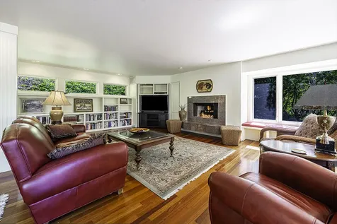 65 High Oak Drive Medford OR 97504
