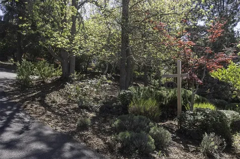 65 High Oak Drive Medford OR 97504