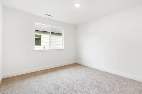 406 NW Monte Vista Avenue Madras OR 97741