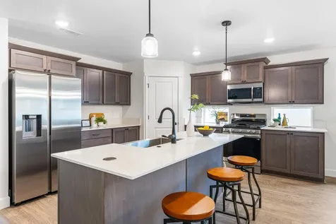 406 NW Monte Vista Avenue Madras OR 97741