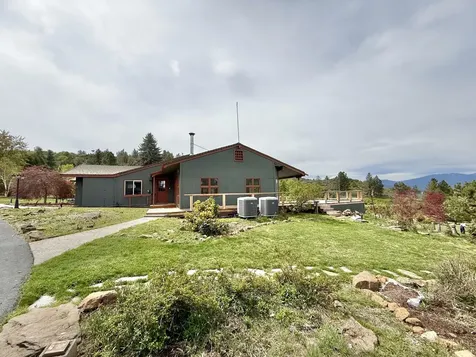 1662 Cove Point Road Klamath Falls OR 97601