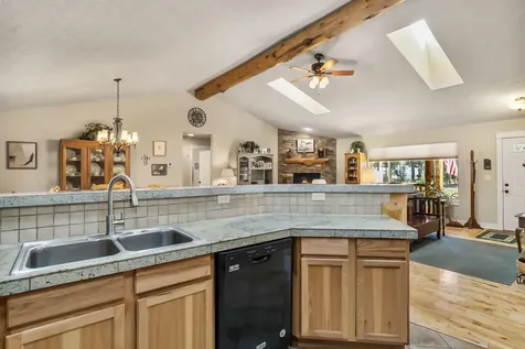 17048 Norwalk Road Bend OR 97707