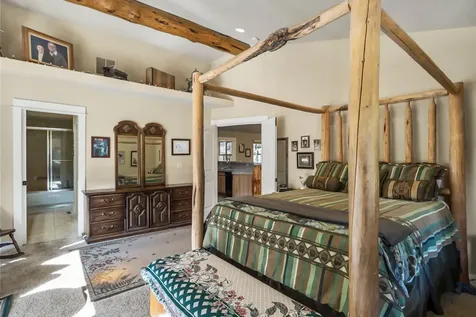 17048 Norwalk Road Bend OR 97707