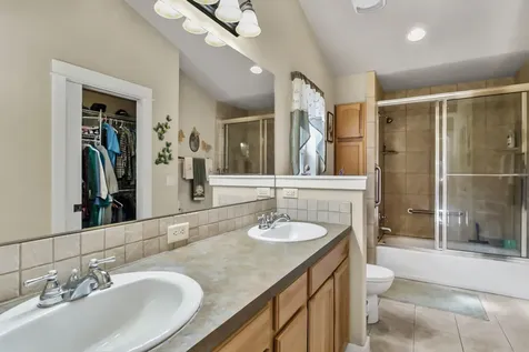 17048 Norwalk Road Bend OR 97707