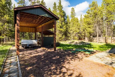 17048 Norwalk Road Bend OR 97707