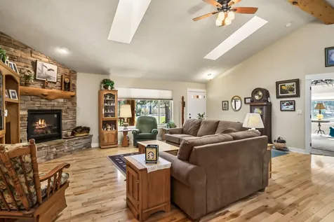 17048 Norwalk Road Bend OR 97707