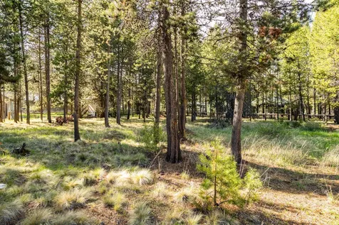17048 Norwalk Road Bend OR 97707