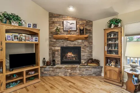 17048 Norwalk Road Bend OR 97707