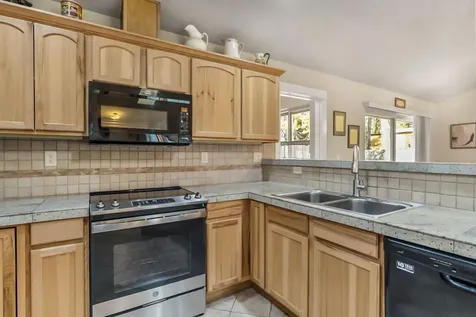 17048 Norwalk Road Bend OR 97707
