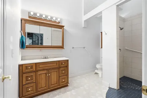 827 Summit Loop Grants Pass OR 97527