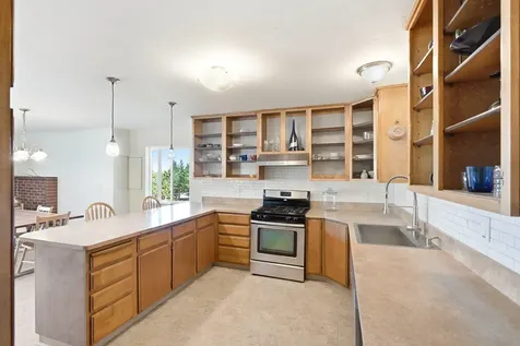 827 Summit Loop Grants Pass OR 97527