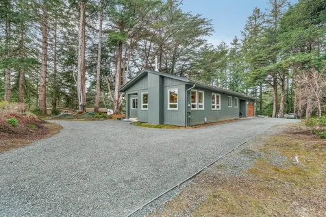 88879 Highway 42 S Bandon OR 97411