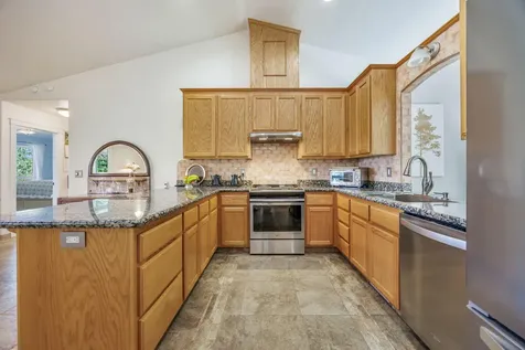 16445 Meadows Road White City OR 97503