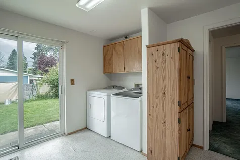 1457 SW Silver Maple Way Grants Pass OR 97526