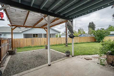 1457 SW Silver Maple Way Grants Pass OR 97526