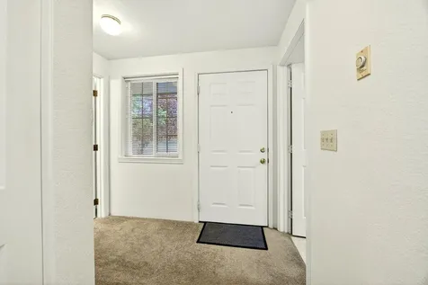 2122 Creek Drive Ashland OR 97520