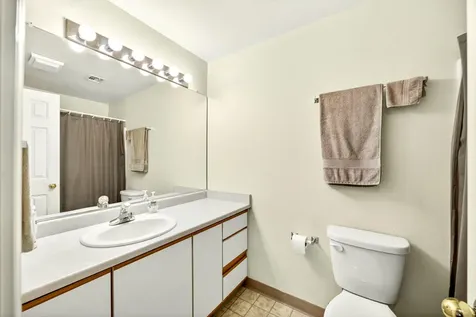 2122 Creek Drive Ashland OR 97520