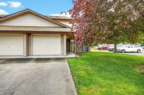 2122 Creek Drive Ashland OR 97520