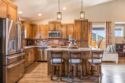 1002 NE Discovery Loop Prineville OR 97754