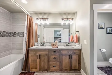 1002 NE Discovery Loop Prineville OR 97754