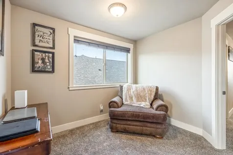 1002 NE Discovery Loop Prineville OR 97754