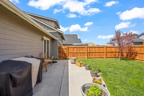 1002 NE Discovery Loop Prineville OR 97754
