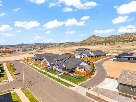 1002 NE Discovery Loop Prineville OR 97754