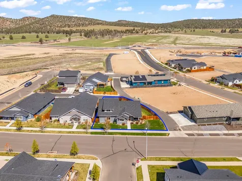 1002 NE Discovery Loop Prineville OR 97754