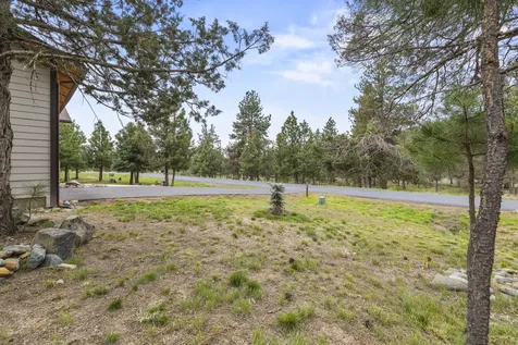 1139 Paper Birch Way Klamath Falls OR 97601