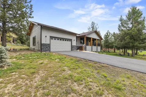 1139 Paper Birch Way Klamath Falls OR 97601