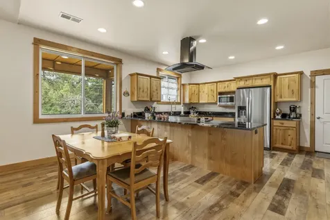 1139 Paper Birch Way Klamath Falls OR 97601