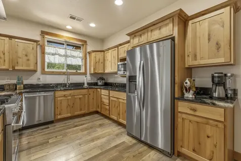1139 Paper Birch Way Klamath Falls OR 97601