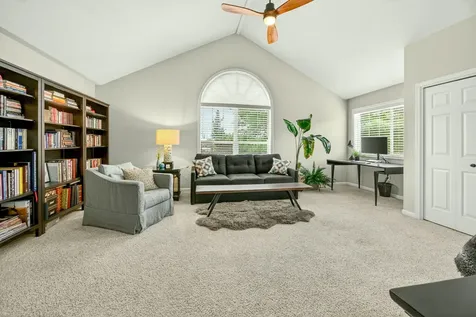 4781 Torrey Pines Drive Medford OR 97504