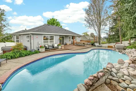 4781 Torrey Pines Drive Medford OR 97504
