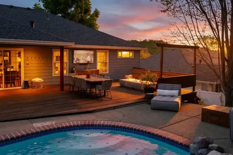 4781 Torrey Pines Drive Medford OR 97504