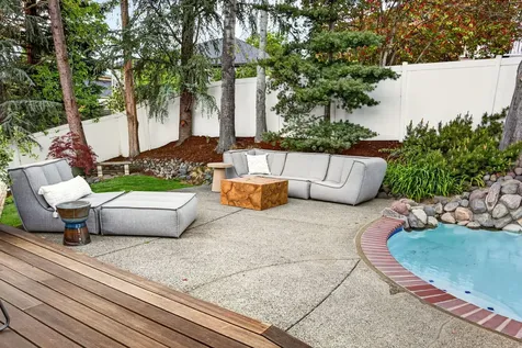 4781 Torrey Pines Drive Medford OR 97504
