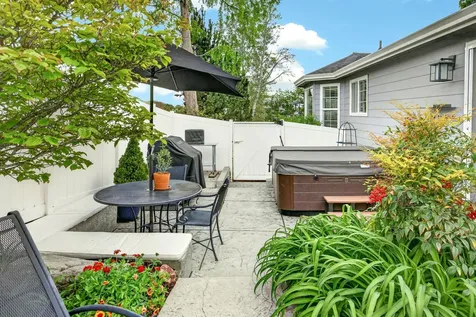 4781 Torrey Pines Drive Medford OR 97504