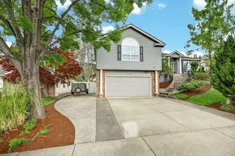 4781 Torrey Pines Drive Medford OR 97504